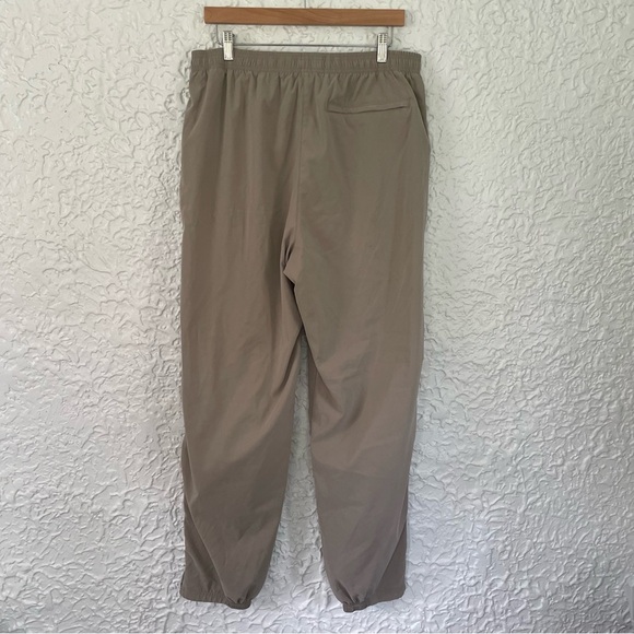 Nike Men’s Vintage Track Pants XL Tan Beige with Side Stripes - Picture 5 of 9